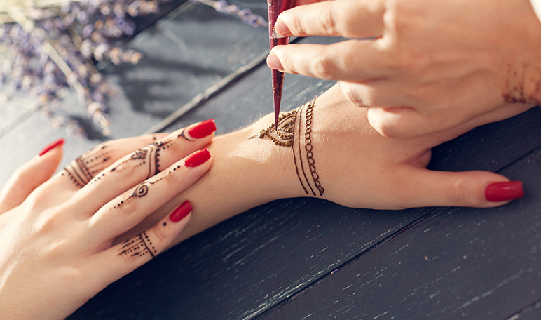 Tatuajes de henna: ¿cuáles son sus peligros? - Apréndete