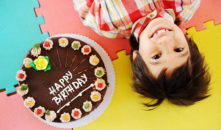 Cómo hacer feliz a un niño por su cumpleaños - Apréndete