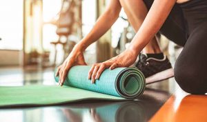 Bikram yoga: ¿qué es y en qué consiste? - Apréndete