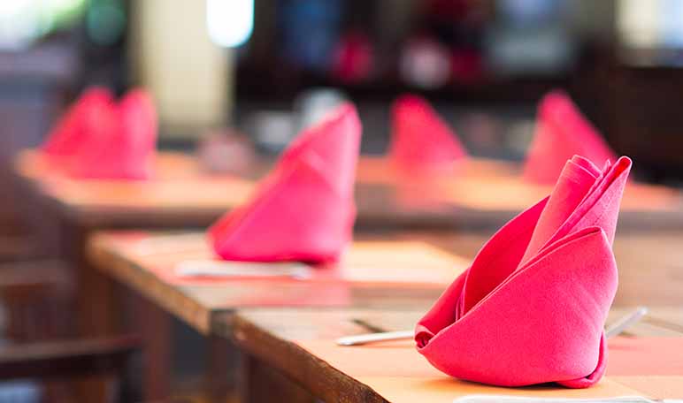 5 ideas geniales para plegar servilletas con origami - Apréndete