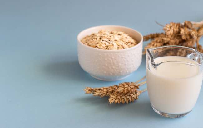 7 sorprendentes propiedades de la leche de avena - Apréndete