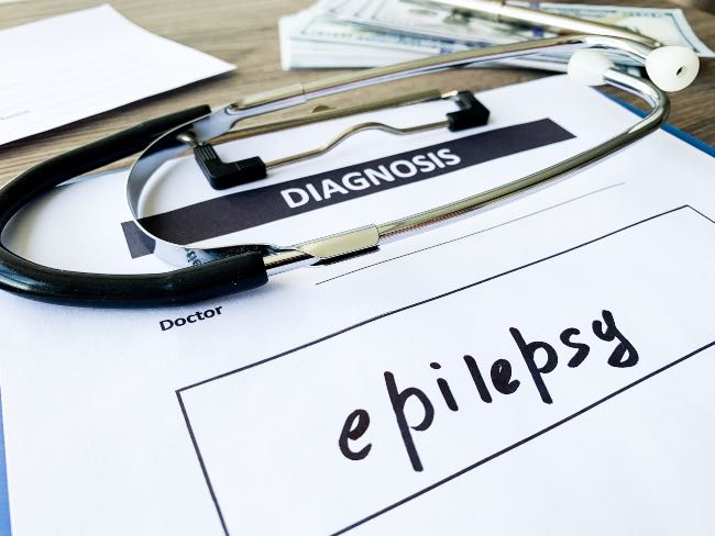 ¿Qué es la epilepsia infantil y cómo puede tratarse? - Apréndete