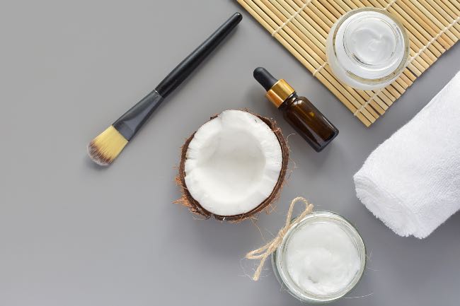 Cómo elaborar tus propios cosméticos con aceite de coco - Apréndete